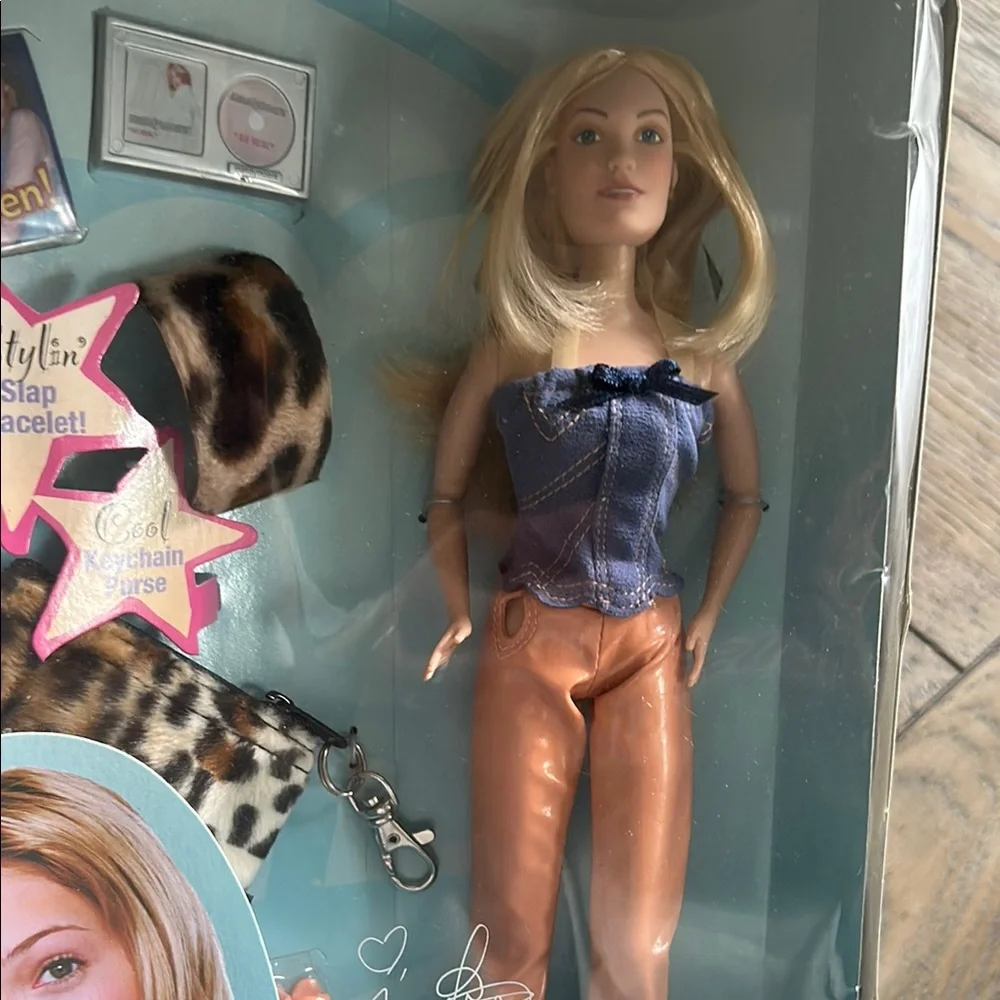 VTG 2000 Mandy Moore Superstar Doll Play Along Toys #78200 NIB Pop Star Barbie